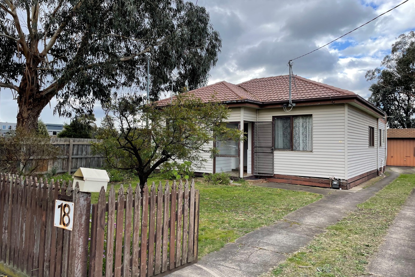 18 Ebdale Street, Frankston, VIC 3199 - Thumbnail 2 - 24/08/2021