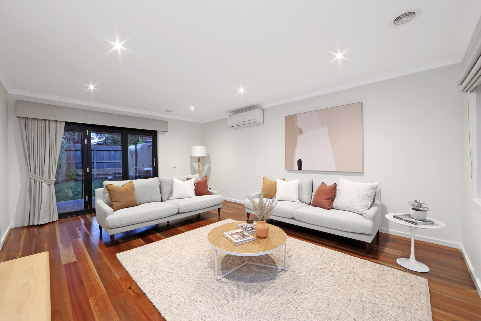 2/13 Metcalf CrescentRowville, VIC 3178, Rowville - Thumbnail 3