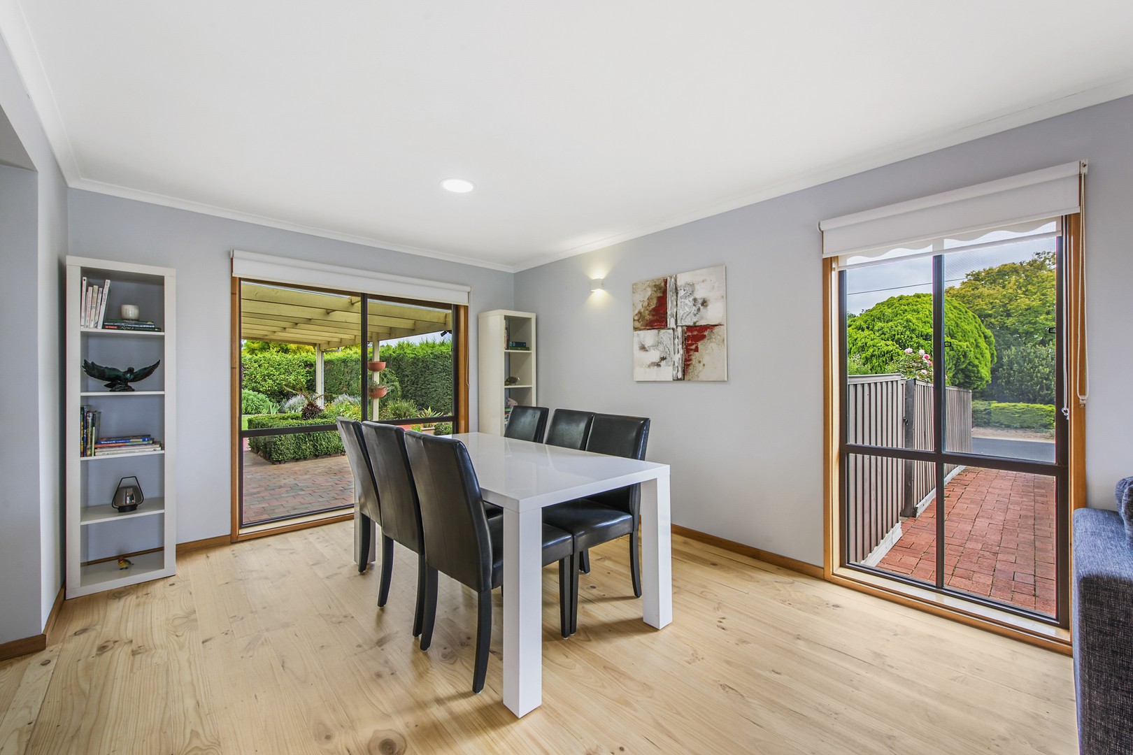 17 Lyall Drive, Werribee, VIC 3030 - Thumbnail 2 - 25/08/2021