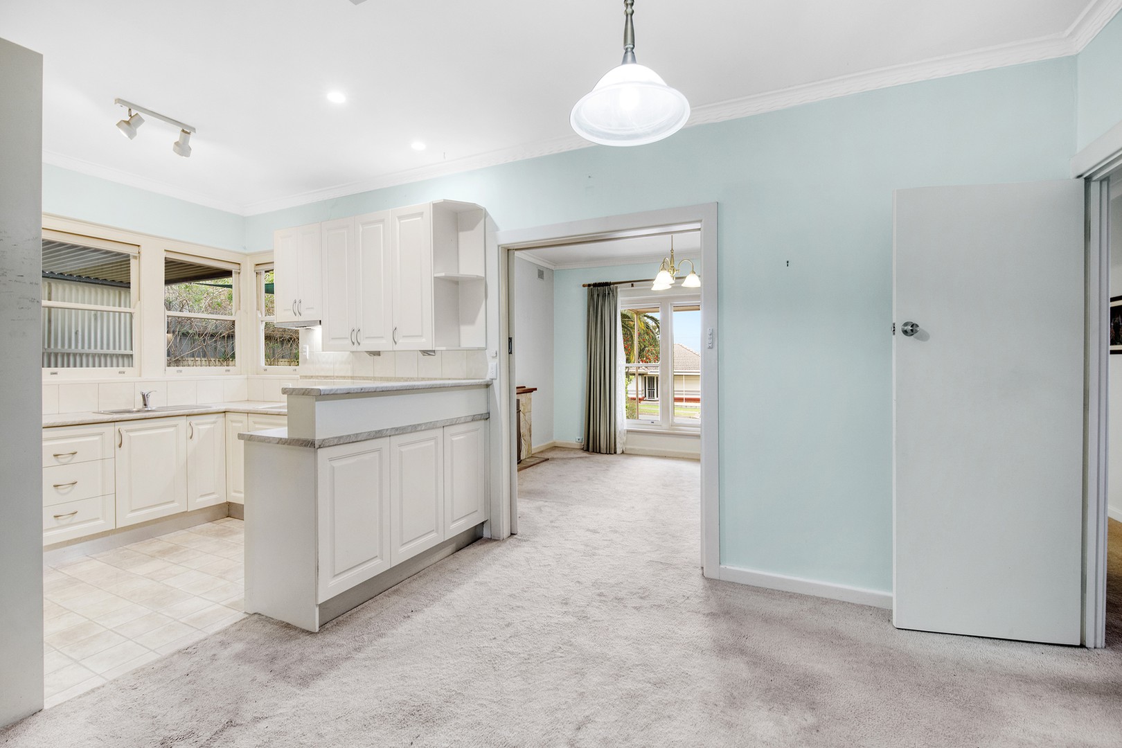 8 Panorama DriveWindsor Gardens, SA 5087, Windsor Gardens - Thumbnail 6