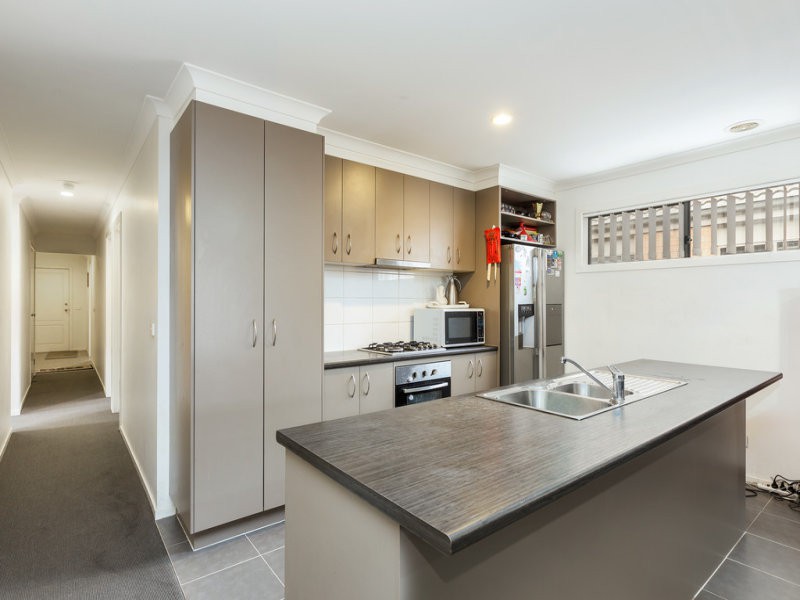 33 Brigalow Drive, Truganina, VIC 3029 - Thumbnail 2 - 27/08/2021