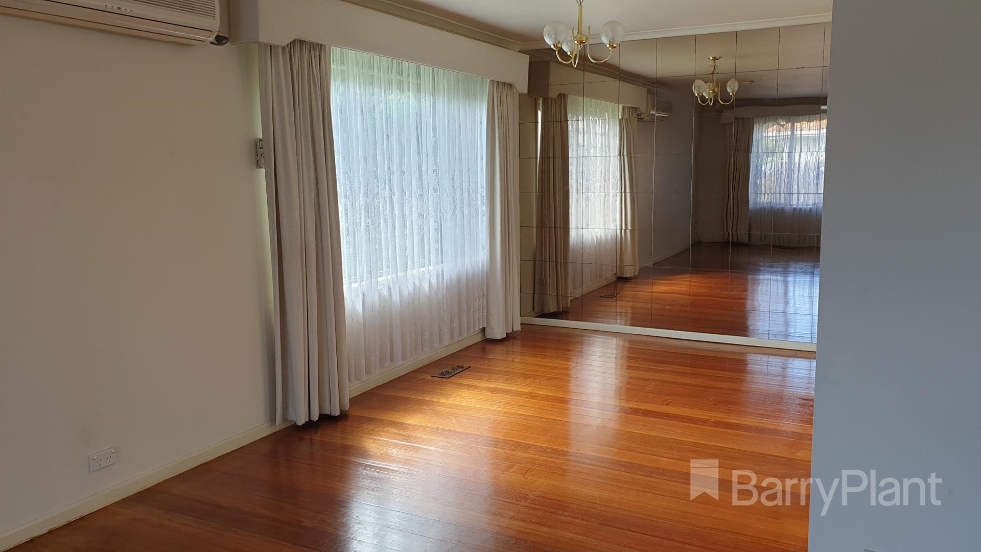 12 Chateau Avenue, Narre Warren, VIC 3805 - Thumbnail 1 - 27/08/2021