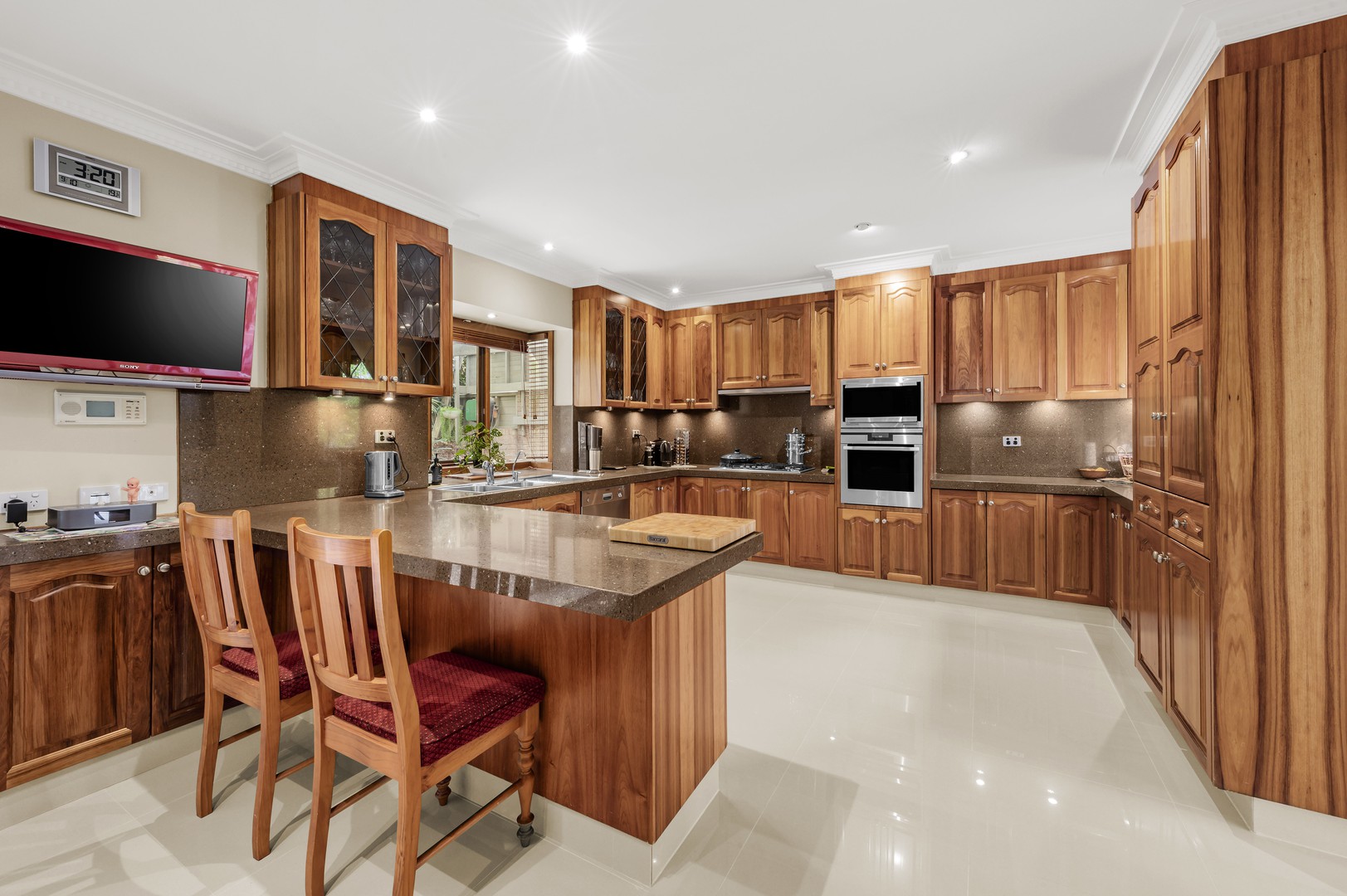 19 Harman Close, Doncaster East, VIC 3109, Doncaster East - Thumbnail 4