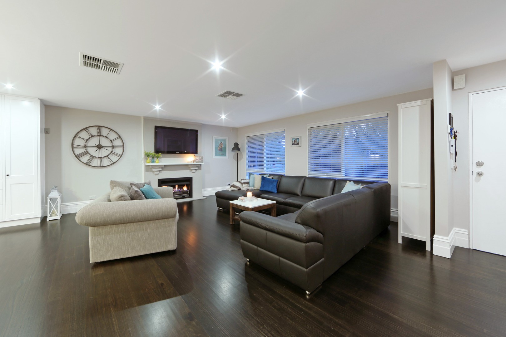 123 Dandelion Drive, Rowville, VIC 3178 - Thumbnail 1 - 28/08/2021