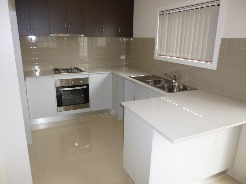 1/4 Bradman Street, Sunshine North, VIC 3020 - Thumbnail 2 - 31/08/2021