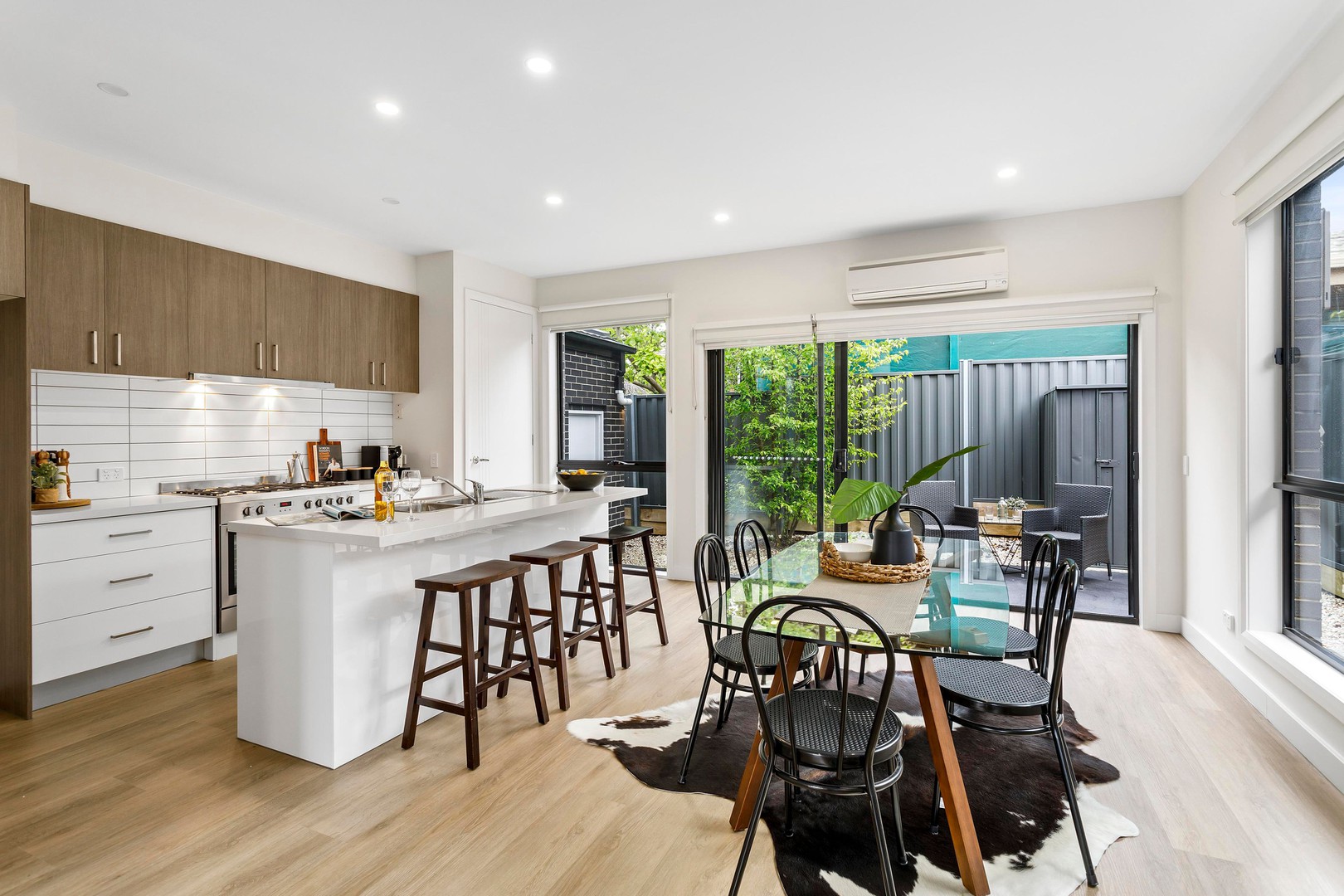 2/21 Hampton RoadEssendon West, VIC 3040, Essendon West - Thumbnail 4