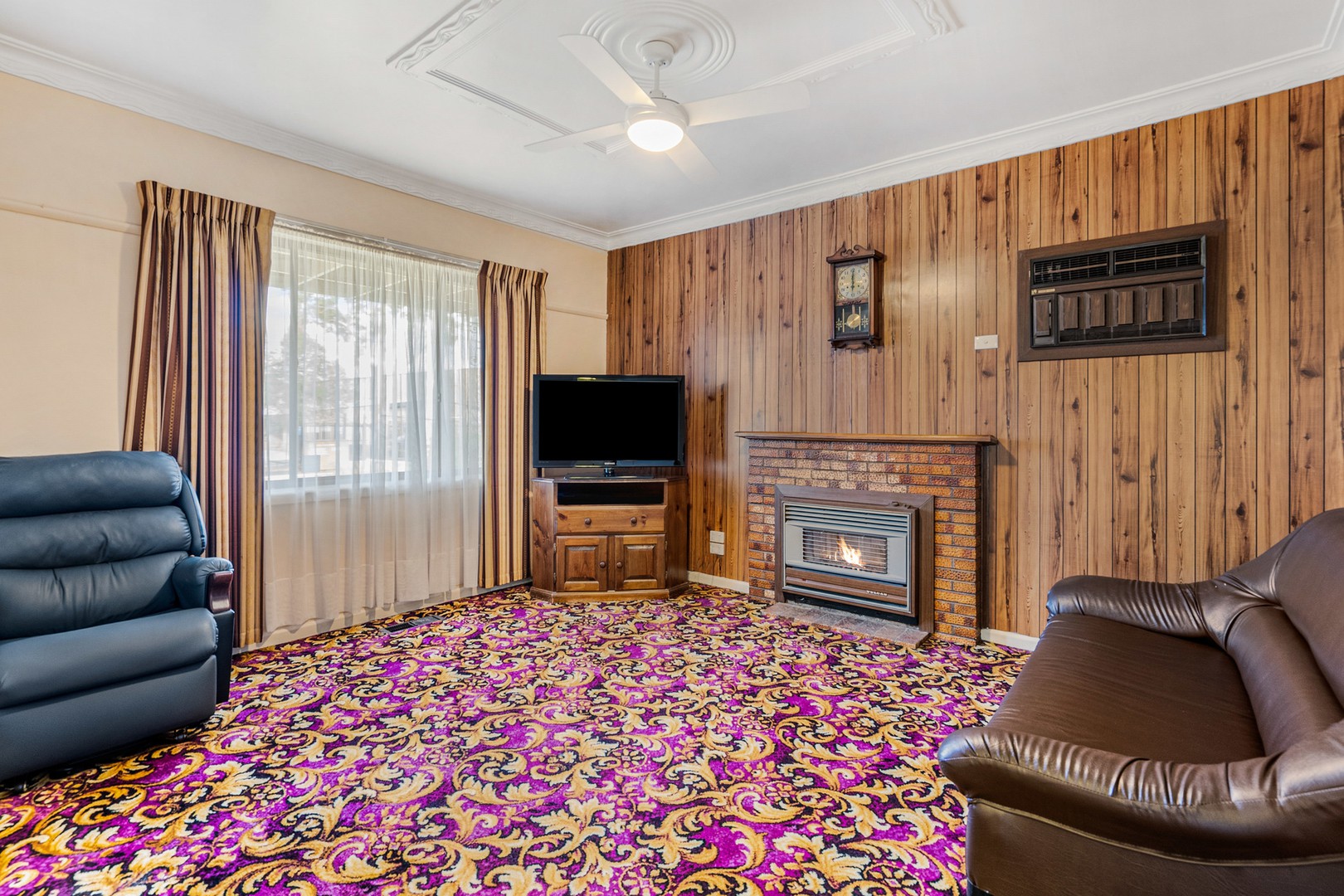 31 Lester Avenue, St Albans, VIC 3021 - Thumbnail 2 - 31/08/2021