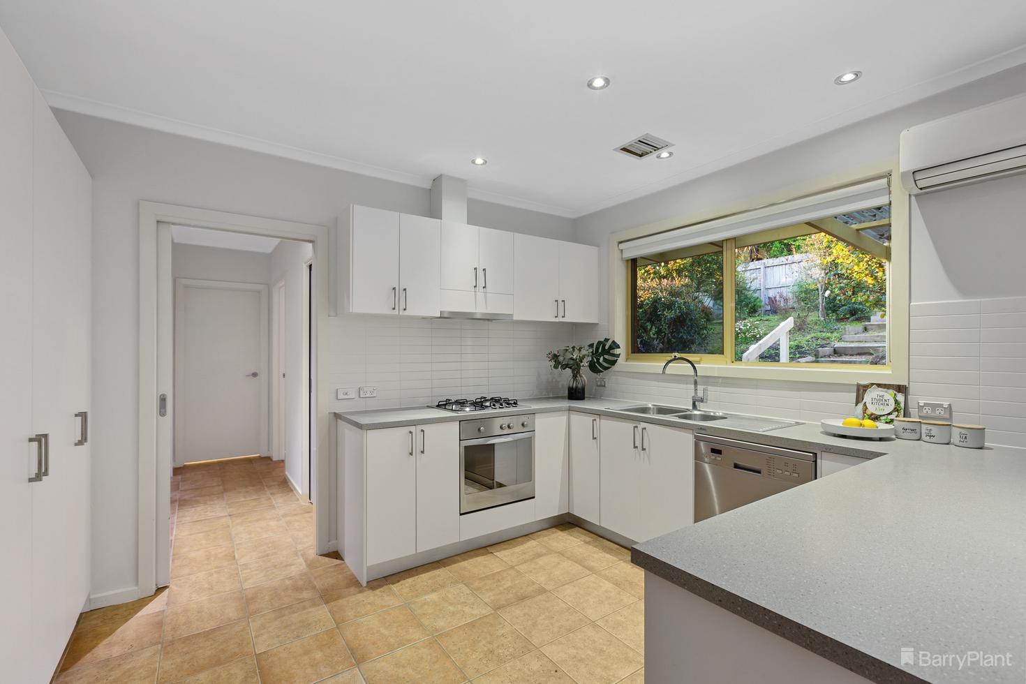 6/33 Forest Road, Forest Hill, VIC 3131, Forest Hill - Thumbnail 4