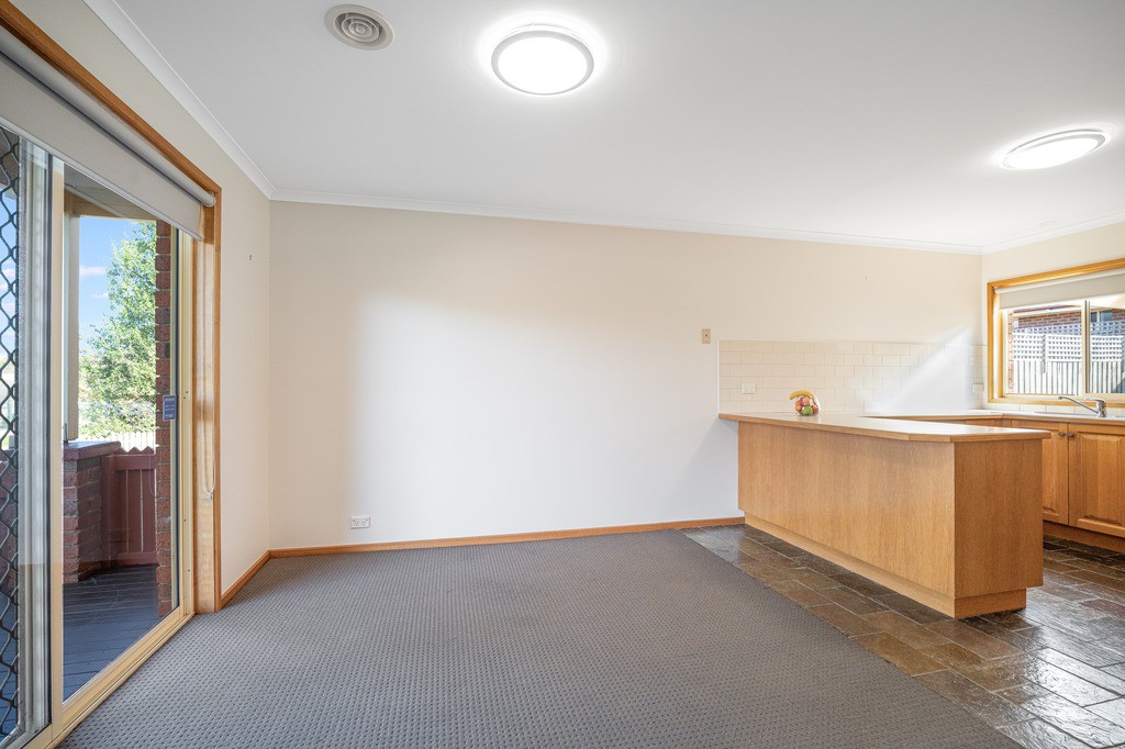 10 Augustine Drive, Highton, VIC 3216, Highton - Thumbnail 3