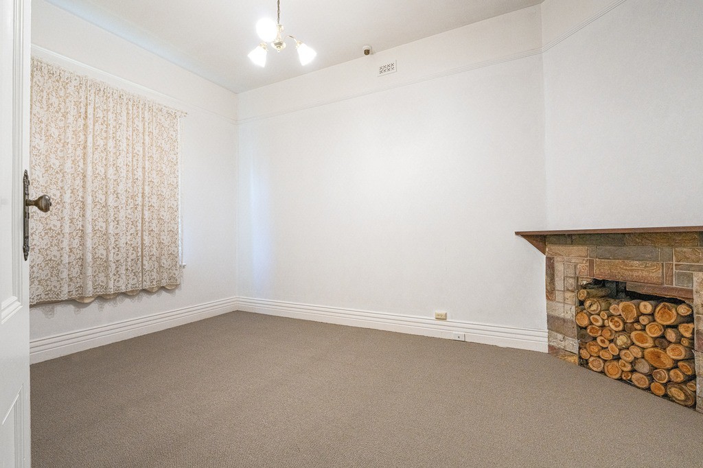 23 Manning Street, Newtown, VIC 3220 - Thumbnail 2 - 31/08/2021