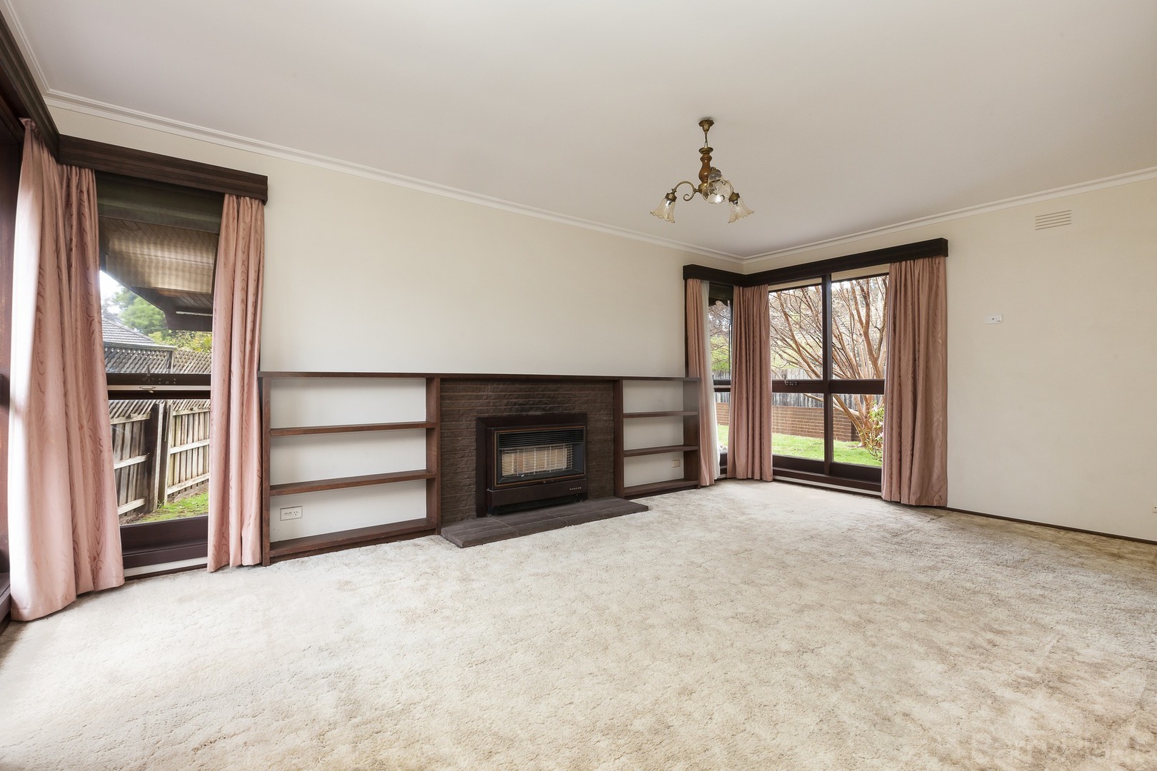 18 Sherwood AvenueRingwood East, VIC 3135, Ringwood East - Thumbnail 2