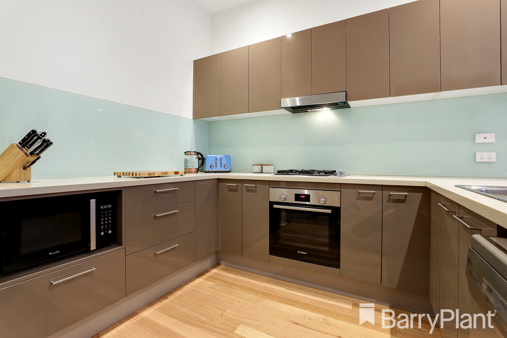 5/9-11  Manikato  Avenue, Mordialloc, VIC 3195 - Thumbnail 2 - 01/09/2021