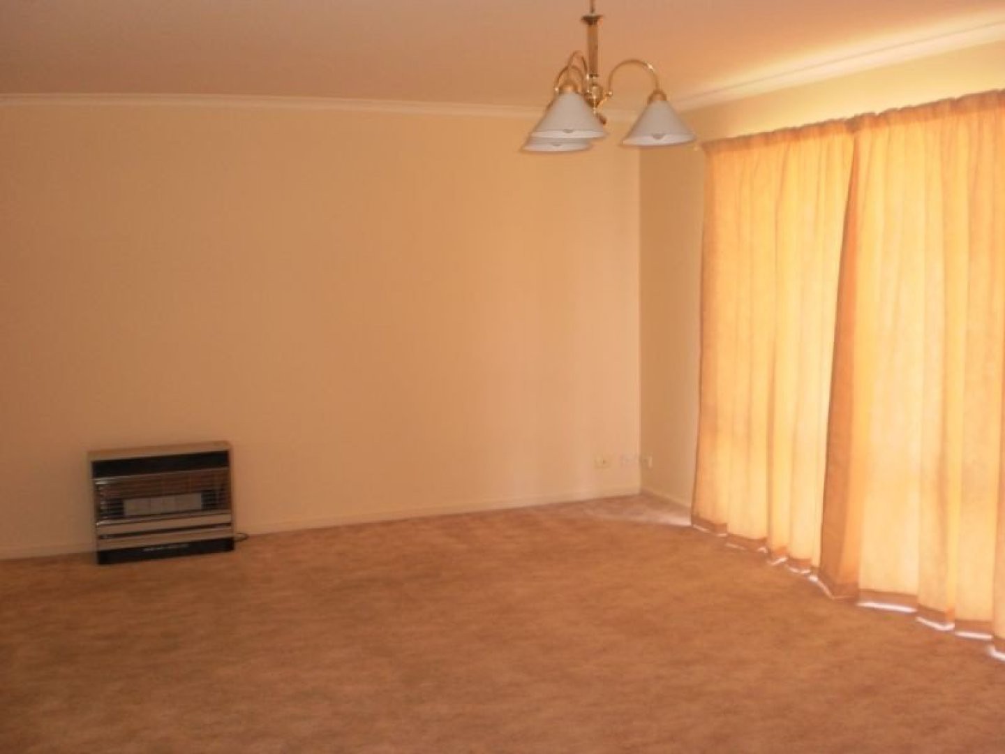 17 Crane Drive, Buronga, NSW 2739 - Thumbnail 2 - 02/09/2021