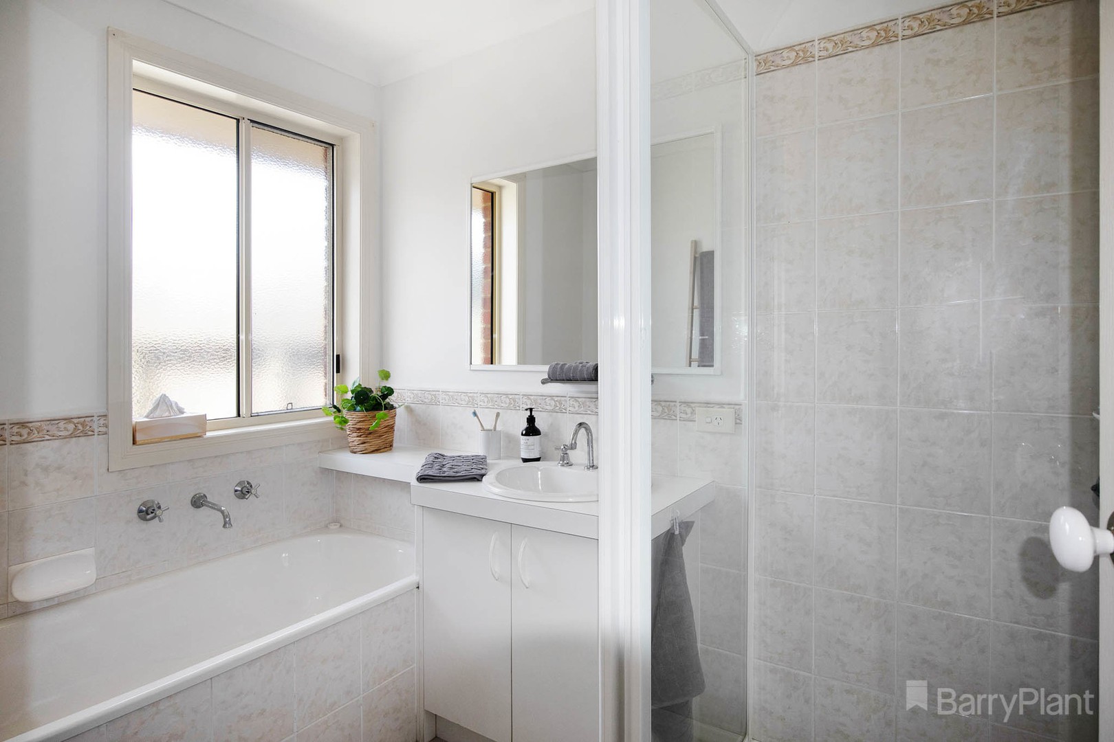 18 Jamie CourtPakenham, VIC 3810, Pakenham - Thumbnail 7