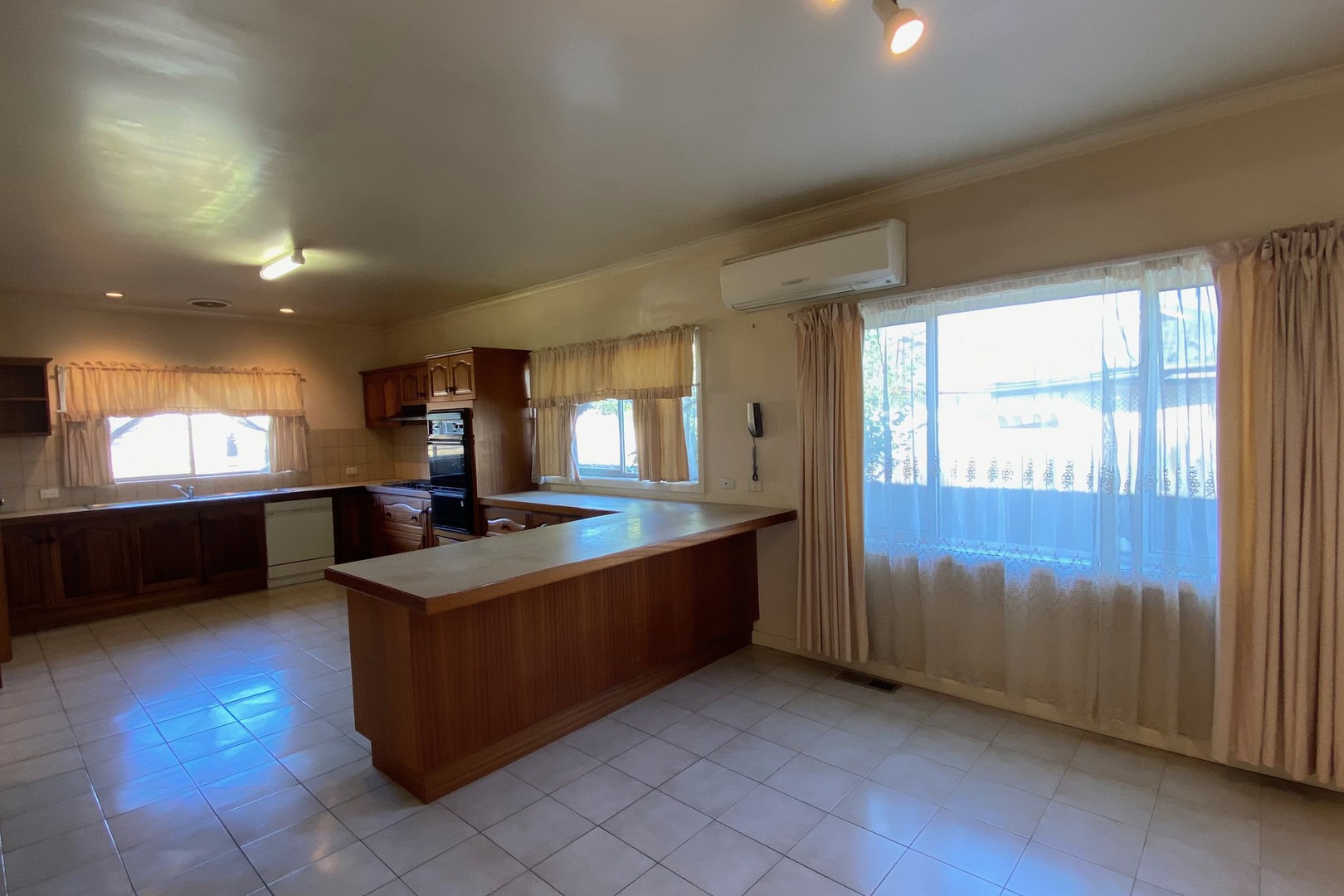 41 Barton Street, Reservoir, VIC 3073 - Thumbnail 1 - 03/09/2021