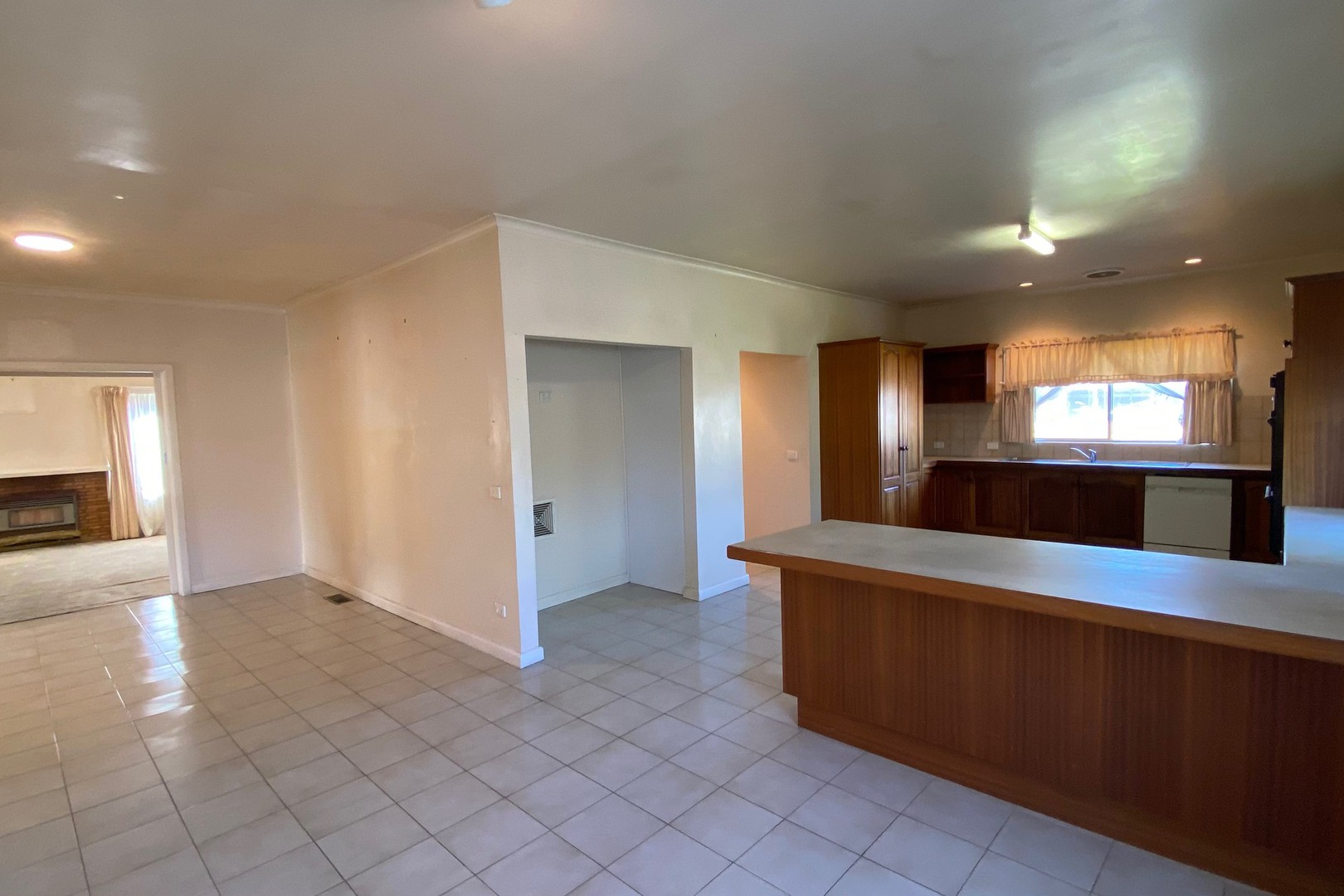41 Barton Street, Reservoir, VIC 3073 - Thumbnail 2 - 03/09/2021
