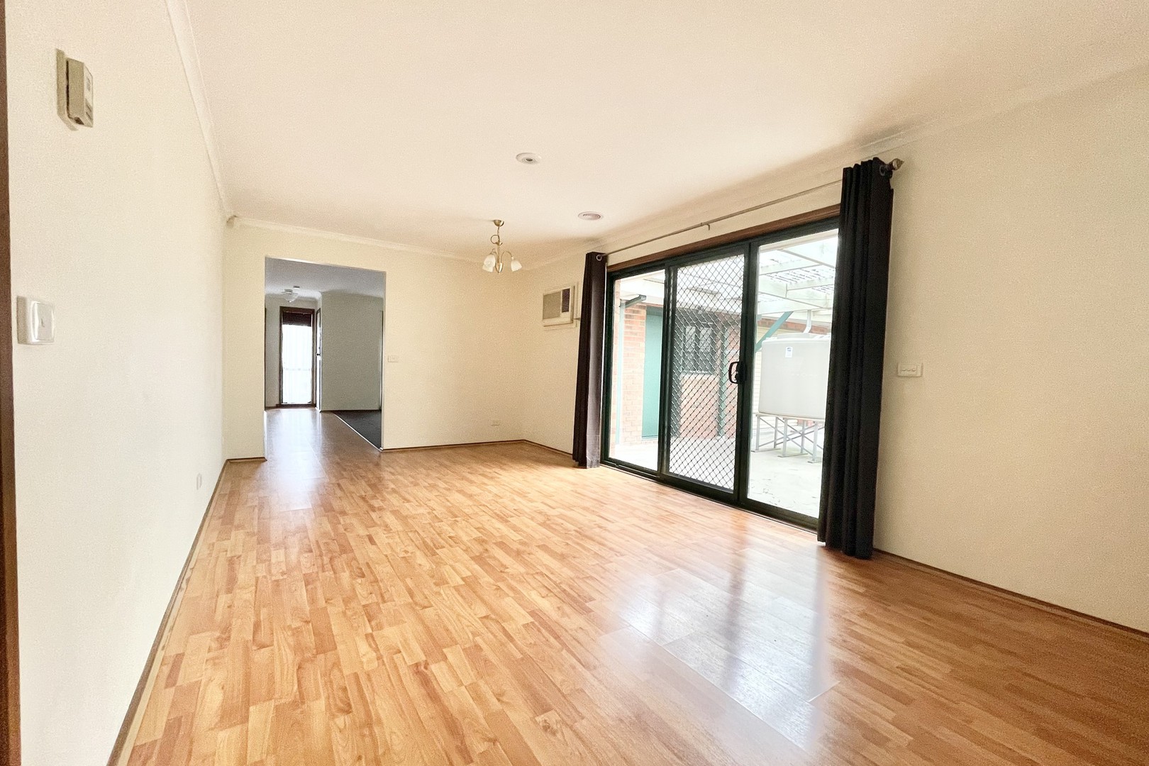 8 Bardsley CourtNarre Warren, VIC 3805, Narre Warren - Thumbnail 7