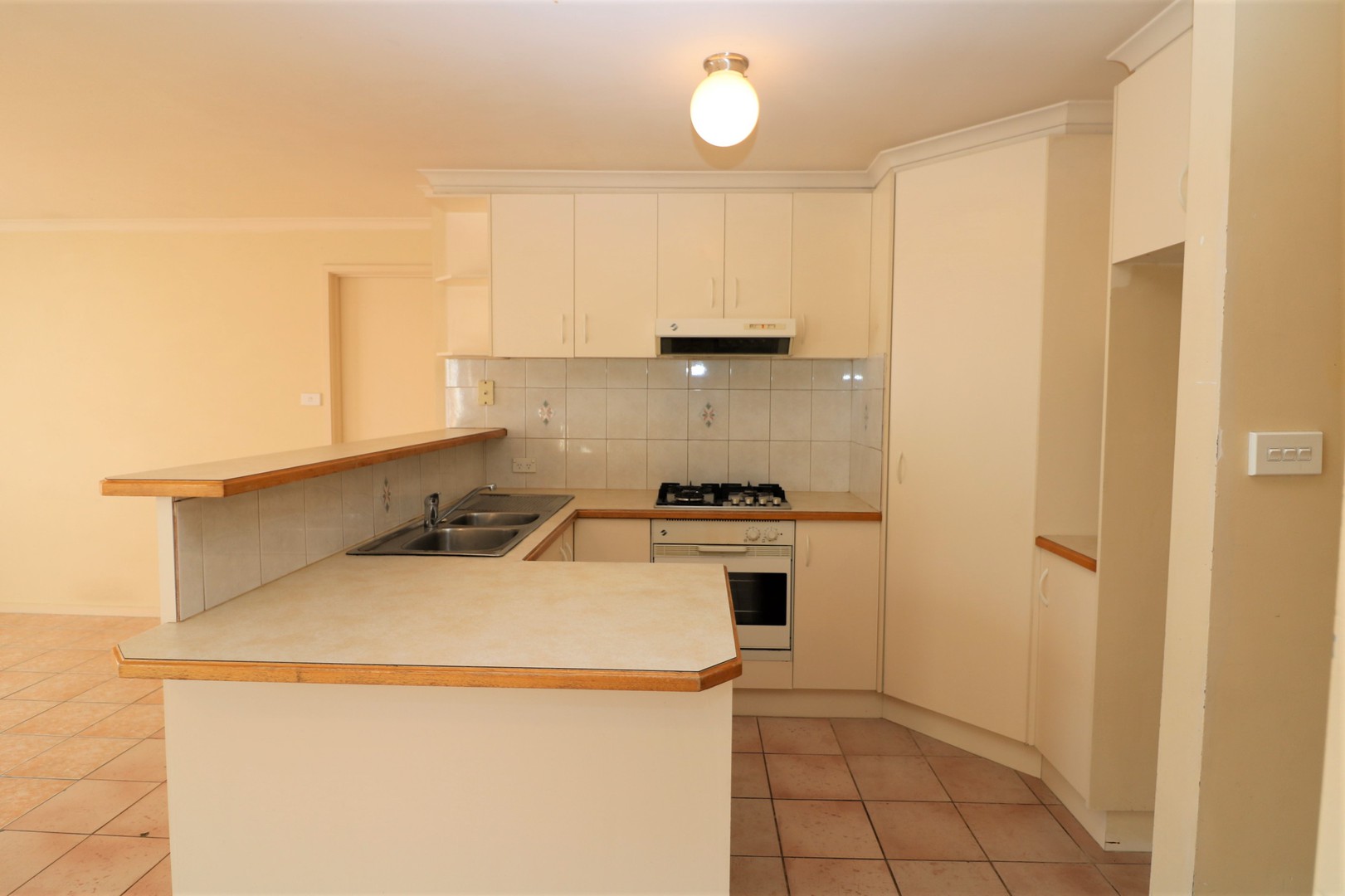 2A Avon Street, Geelong West, VIC 3218 - Thumbnail 2 - 08/09/2021