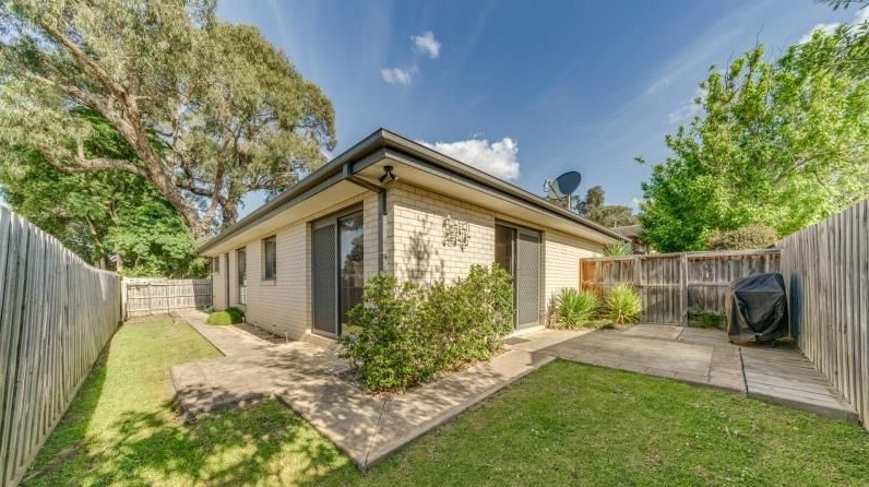 2/125 Cambridge Road, Mooroolbark, VIC 3138, Mooroolbark - Thumbnail 2
