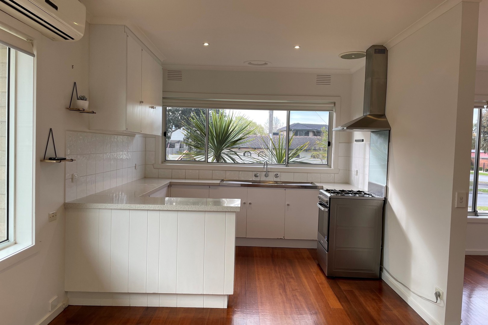 100 Grimwade Crescent, Frankston, VIC 3199 - Thumbnail 1 - 09/09/2021