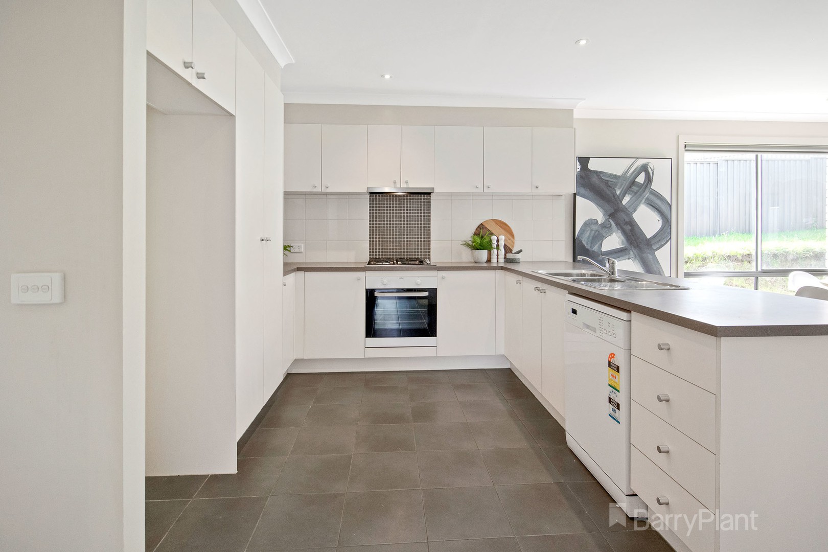 38 Wild Cherry AvenuePakenham, VIC 3810, Pakenham - Thumbnail 2
