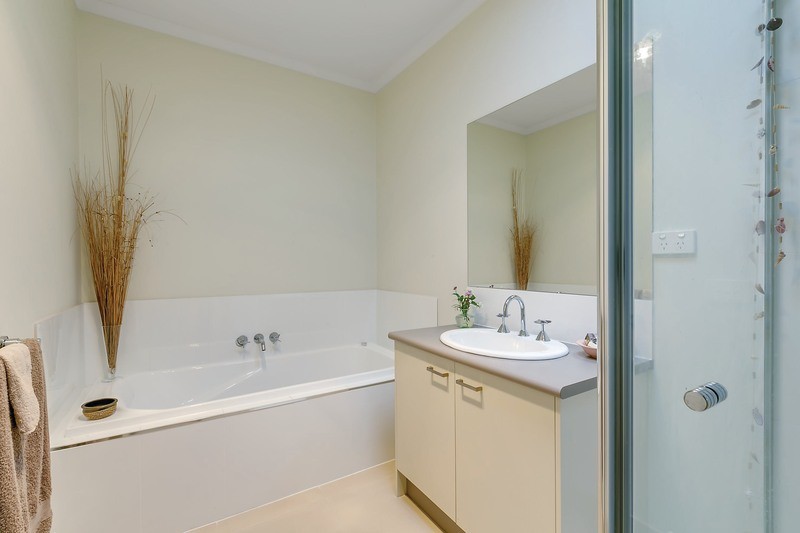 7 Willoby Drive, Alfredton, VIC 3350 - Thumbnail 2 - 09/09/2021