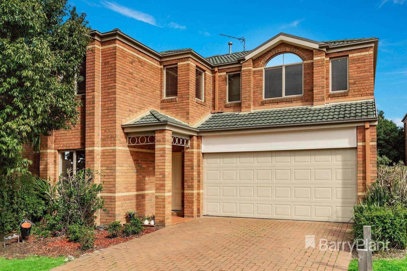 16 Hummingbird PlaceSouth Morang, VIC 3752, South Morang - Image 1