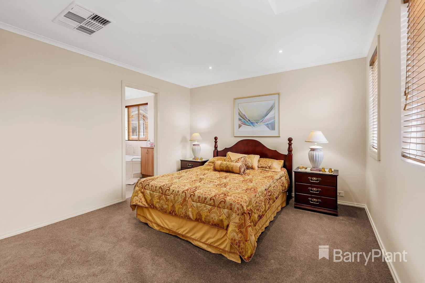16 Hummingbird PlaceSouth Morang, VIC 3752, South Morang - Thumbnail 6