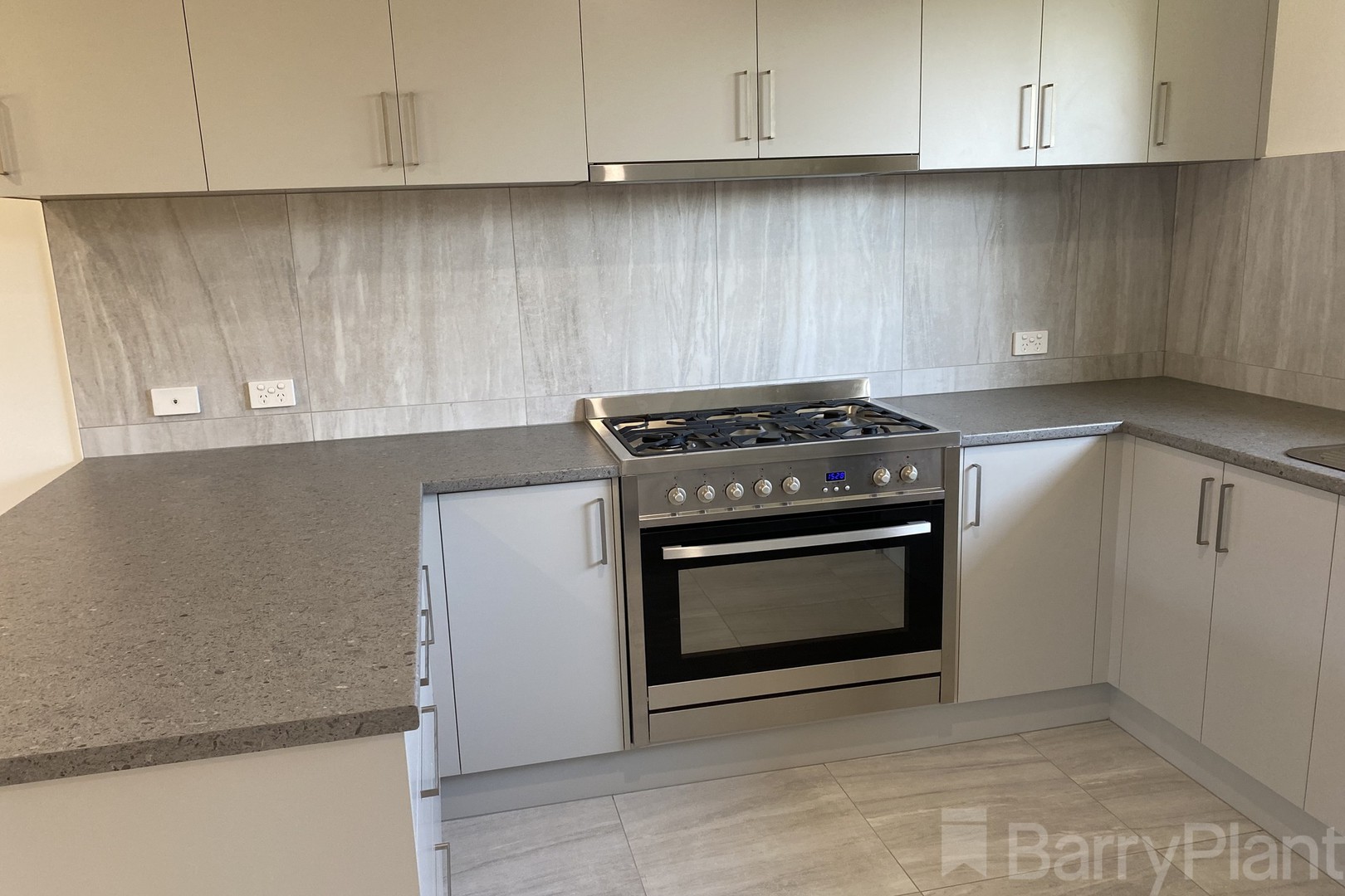 2/404 Haughton Road, Clayton, VIC 3168 - Thumbnail 1 - 09/09/2021