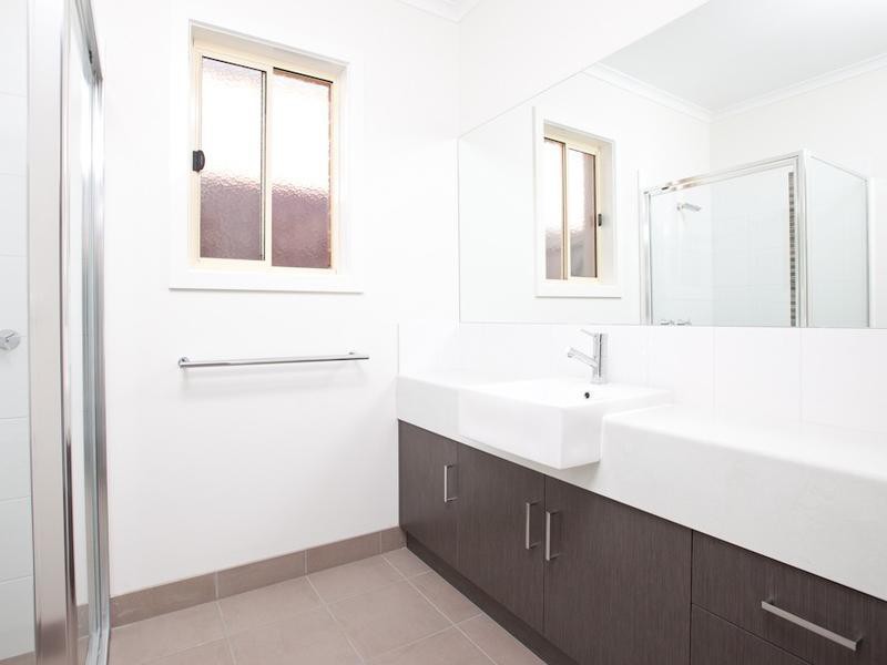 63 Leicester Street, Mildura, VIC 3500 - Thumbnail 2 - 10/09/2021