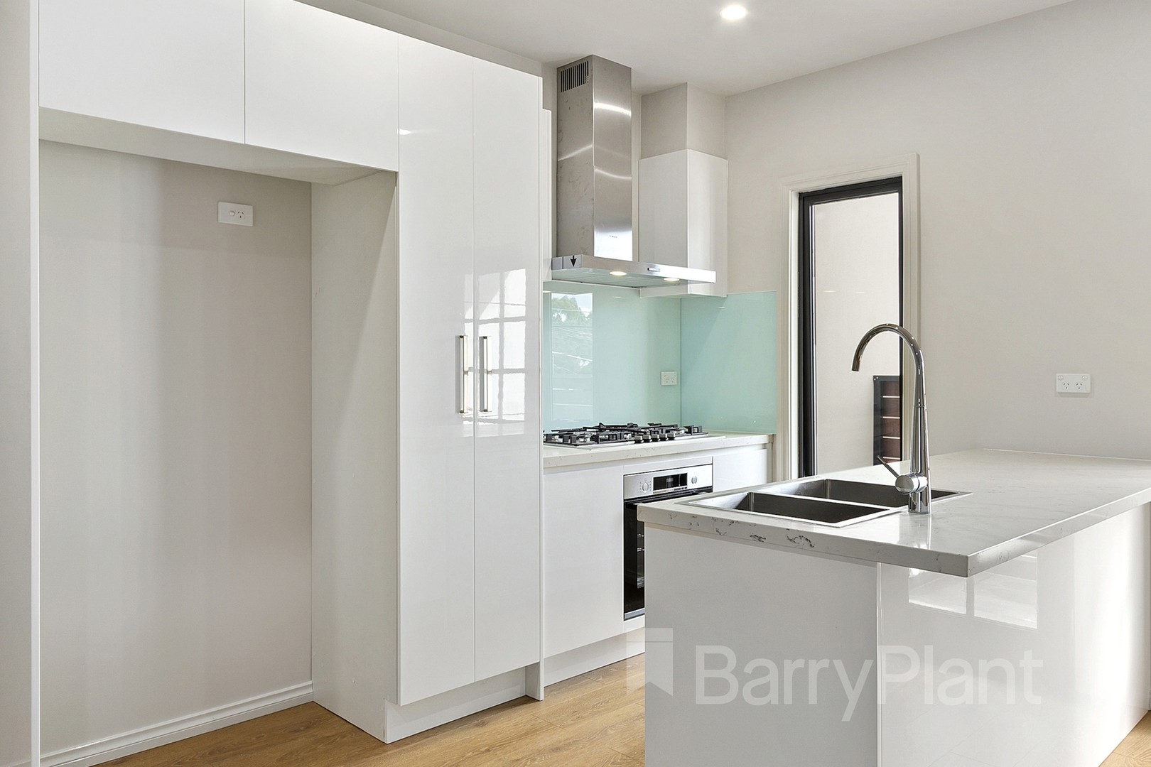 2/19 Nelson StreetRingwood, VIC 3134, Ringwood - Thumbnail 3