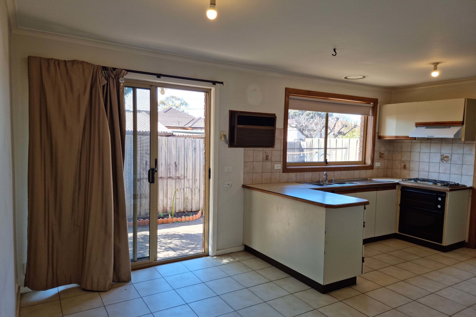 1/64-66 Bent Street, St Albans, VIC 3021 - Thumbnail 1 - 10/09/2021