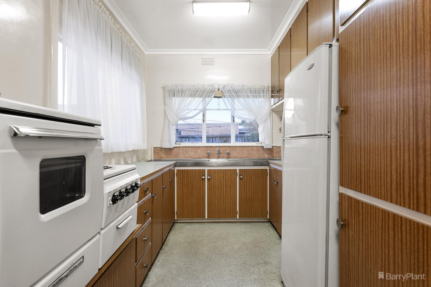 147 Springfield Road, Blackburn North, VIC 3130, Blackburn North - Thumbnail 4