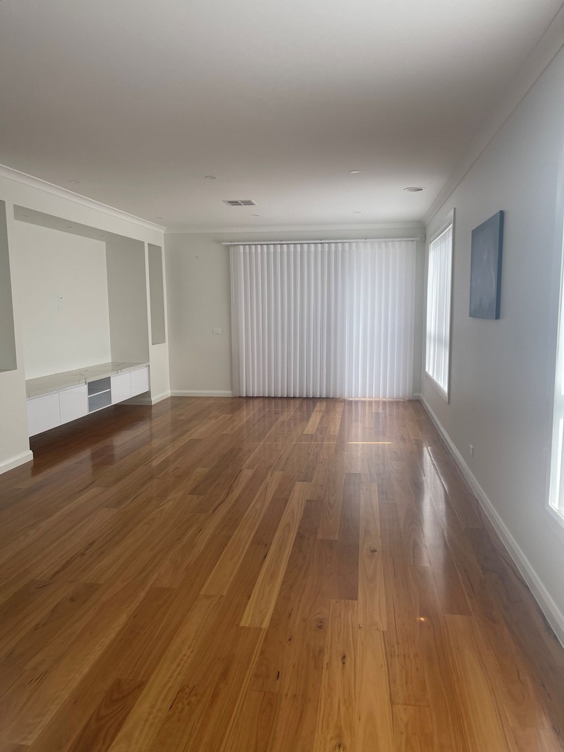 18 Red Wattle WayGreenvale, VIC 3059, Greenvale - Thumbnail 4