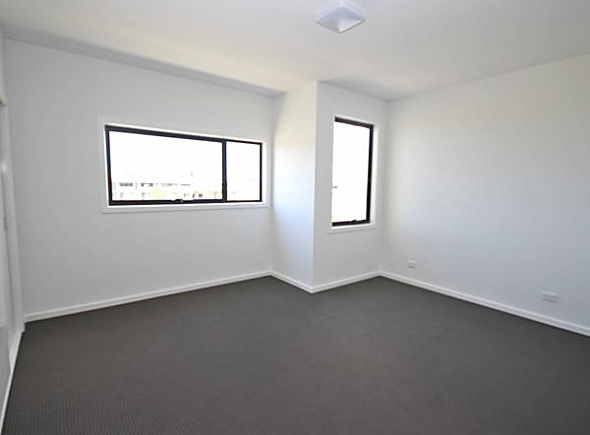 40 Furlong Street, Craigieburn, VIC 3064 - Thumbnail 1 - 11/09/2021