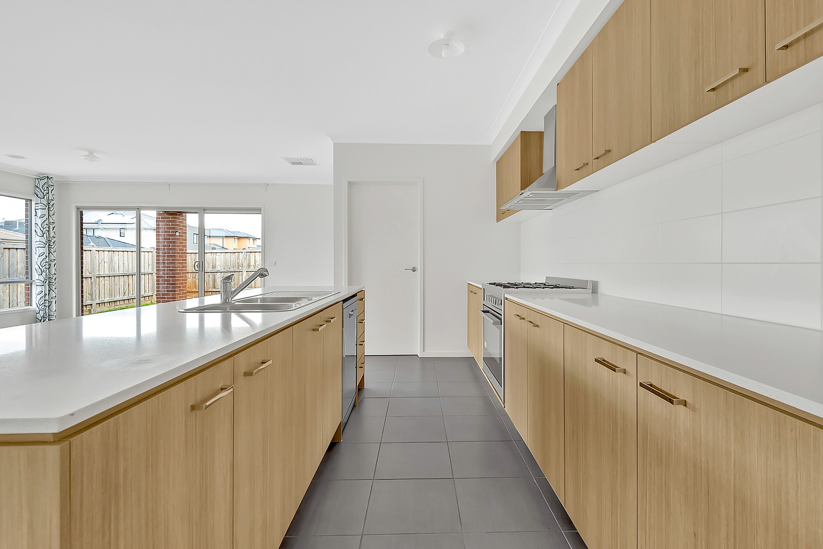 1 Napier Way, Mickleham, VIC 3064 - Thumbnail 2 - 13/09/2021