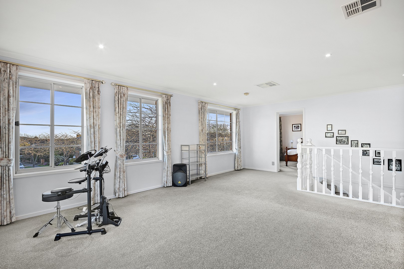 12 Hodges CloseRowville, VIC 3178, Rowville - Thumbnail 3