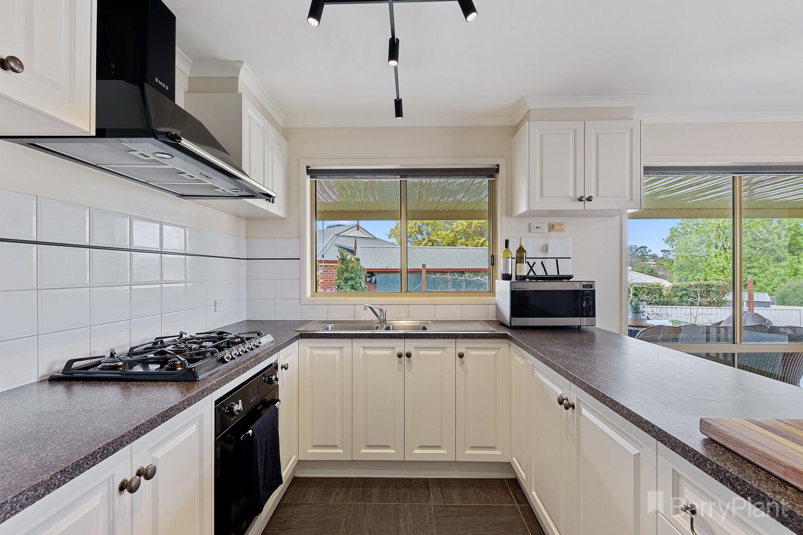 8 Banool StreetGolden Square, VIC 3555, Golden Square - Thumbnail 2