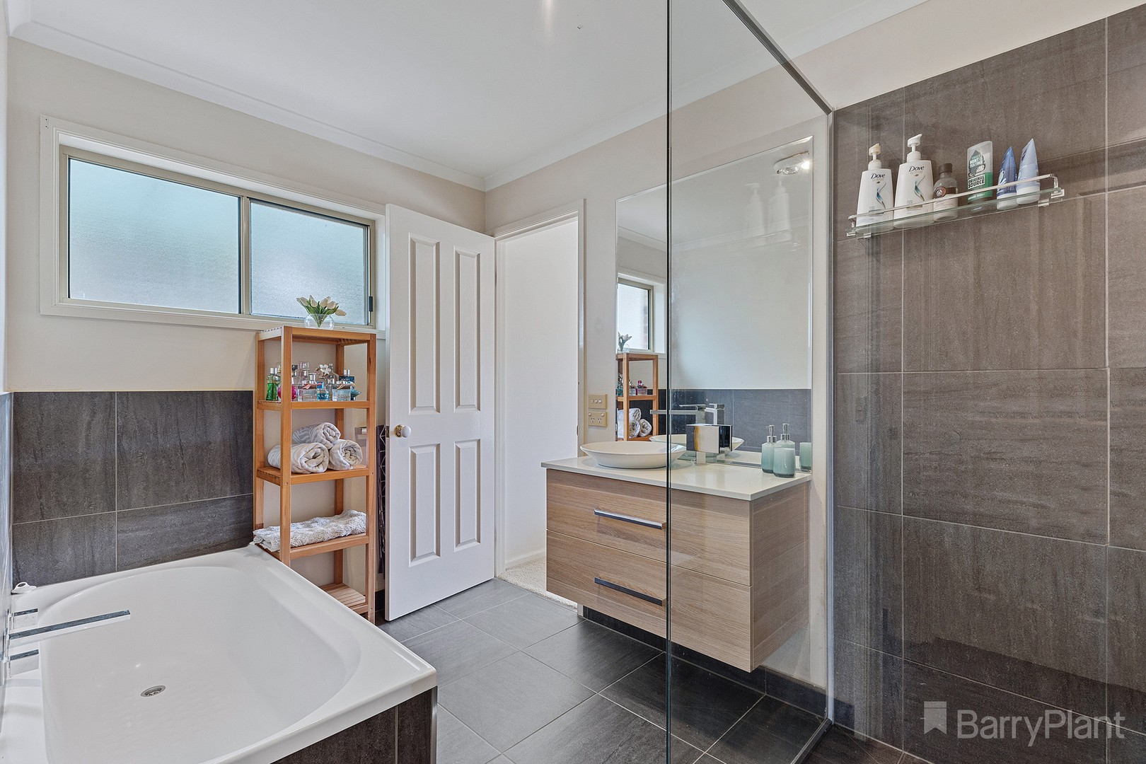8 Banool StreetGolden Square, VIC 3555, Golden Square - Thumbnail 5