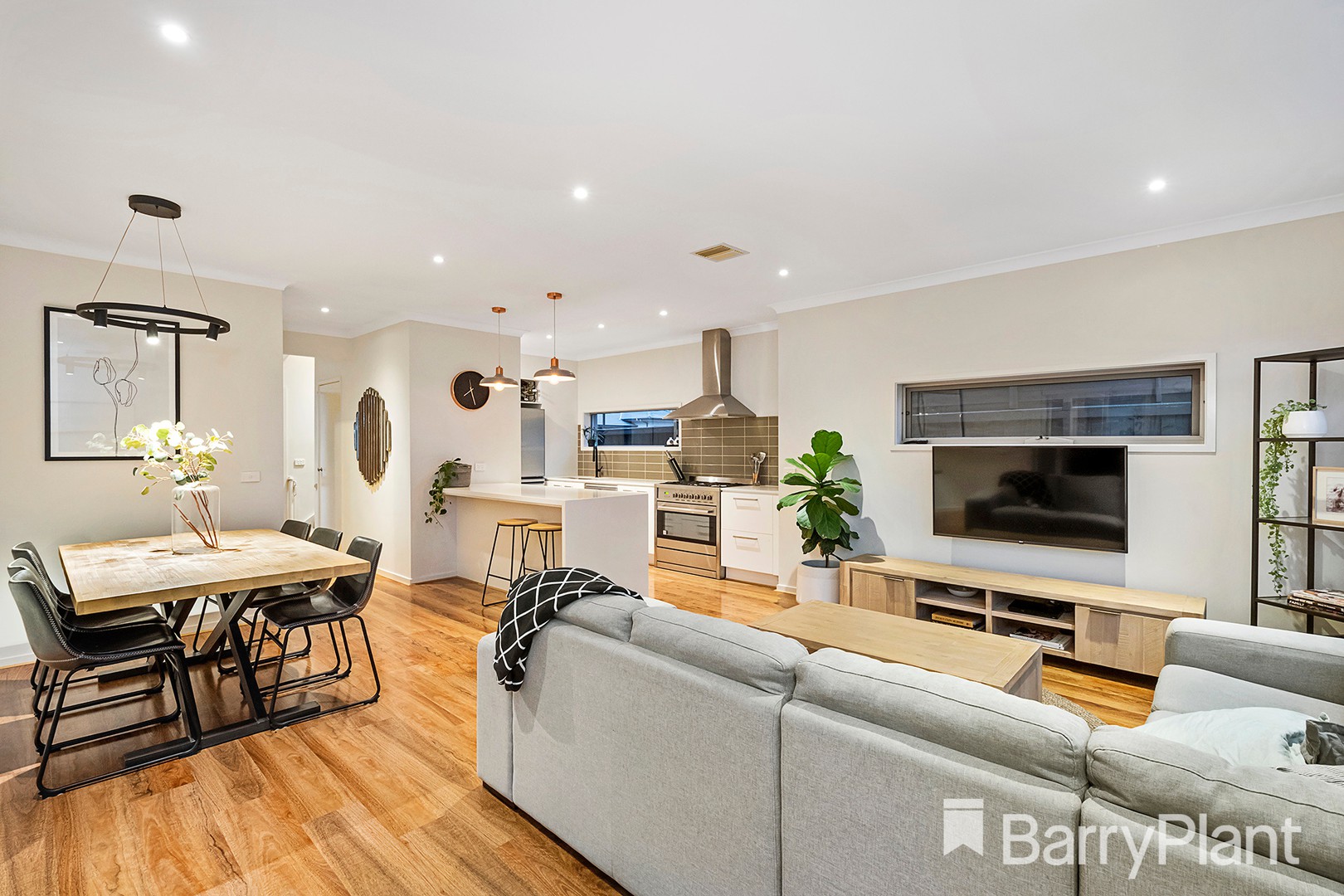 26 Havenstone DriveKeysborough, VIC 3173, Keysborough - Thumbnail 2