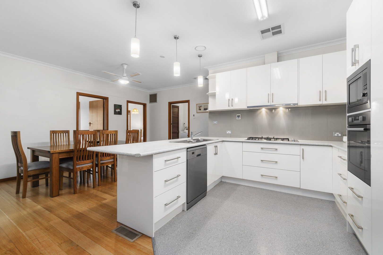 1 Desmond Court, Greensborough, VIC 3088, Greensborough - Thumbnail 4