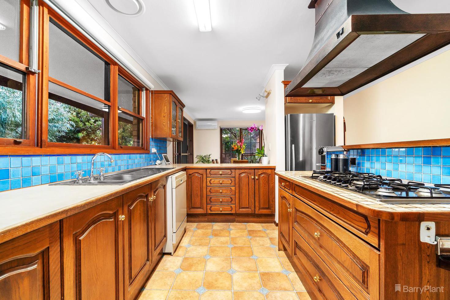 10 Crimson Avenue, Blackburn South, VIC 3130, Blackburn South - Thumbnail 6