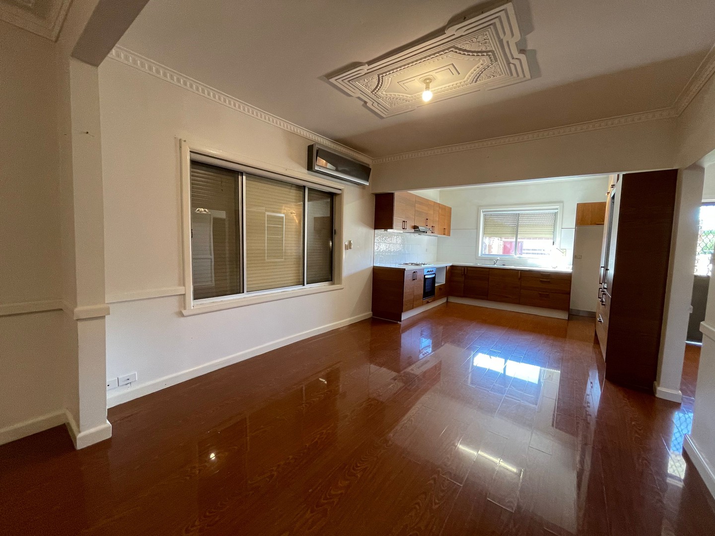 12 Raymond Street, Sunshine West, VIC 3020 - Thumbnail 2 - 14/09/2021