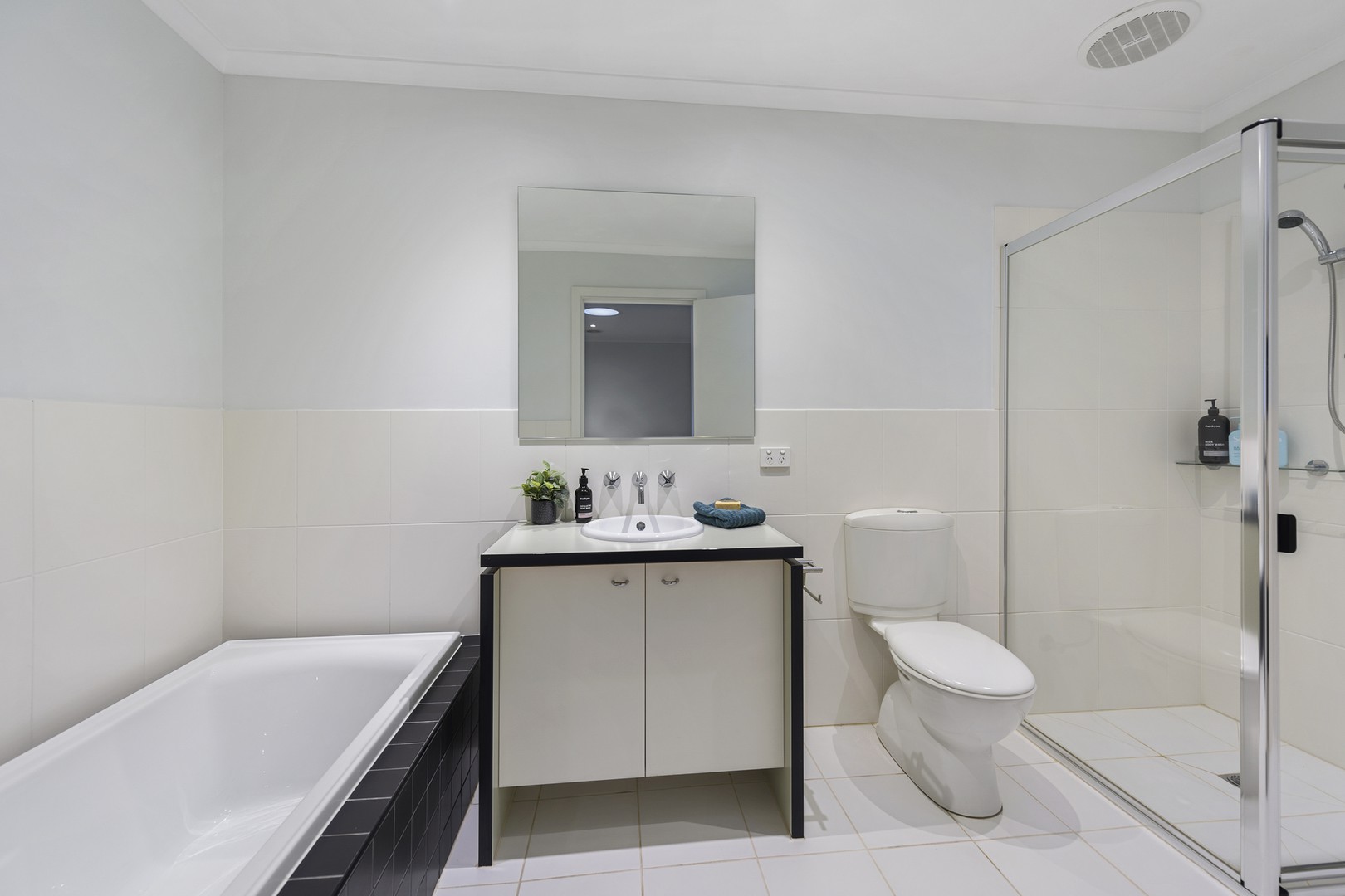 16 Callista CircuitTaylors Hill, VIC 3037, Taylors Hill - Thumbnail 7