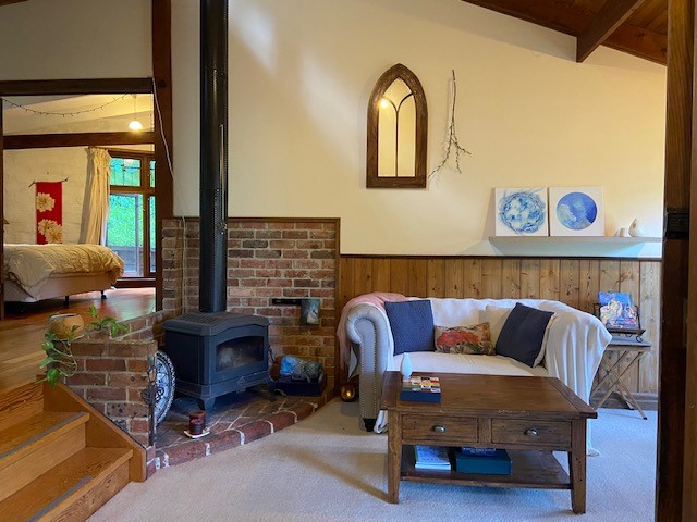 5 Daphne Crescent, Hurstbridge, VIC 3099 - Thumbnail 2 - 14/09/2021