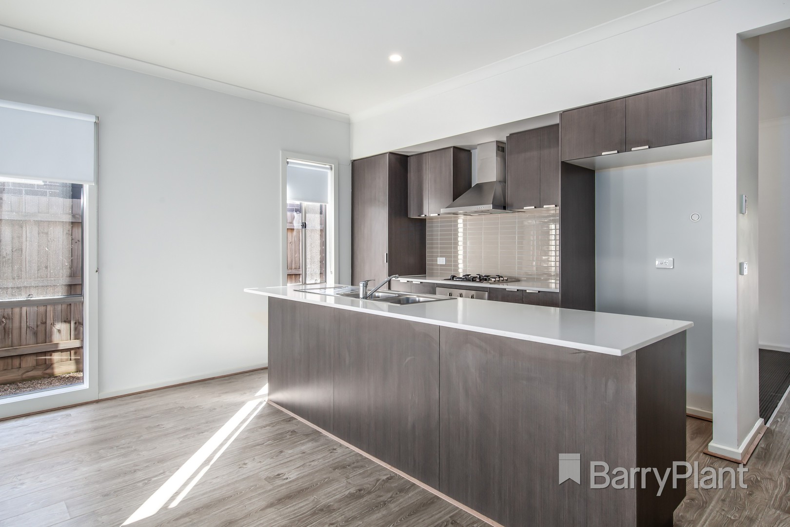 10 Canopy Way, Werribee, VIC 3030, Werribee - Thumbnail 2