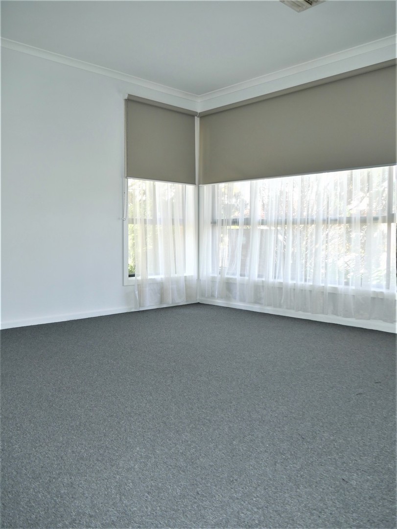 4 Lagarna Drive, Kurunjang, VIC 3337 - Thumbnail 1 - 15/09/2021