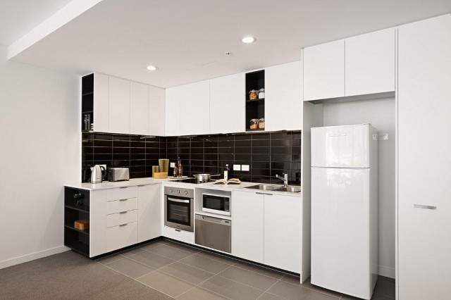 802/55 Merchant Street, Docklands, VIC 3008 - Thumbnail 2 - 15/09/2021