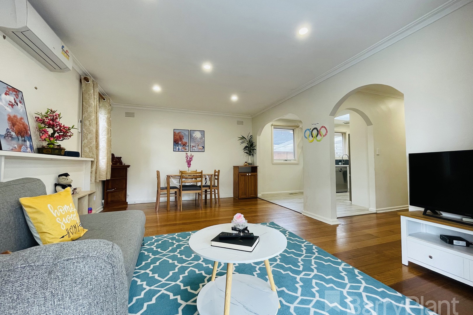 52 Shalimar CrescentDandenong North, VIC 3175, Dandenong North - Thumbnail 2