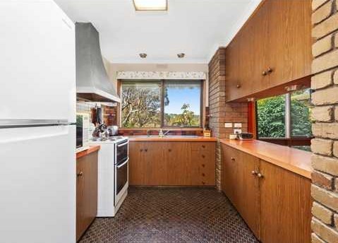 512 Simpson Street, Buninyong, VIC 3357 - Thumbnail 2 - 15/09/2021